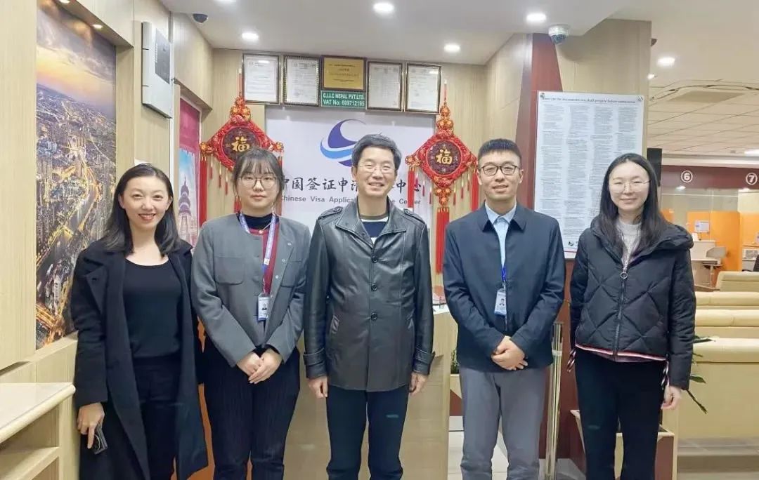 王欣参赞一行赴中智尼泊尔签证中心慰问考察