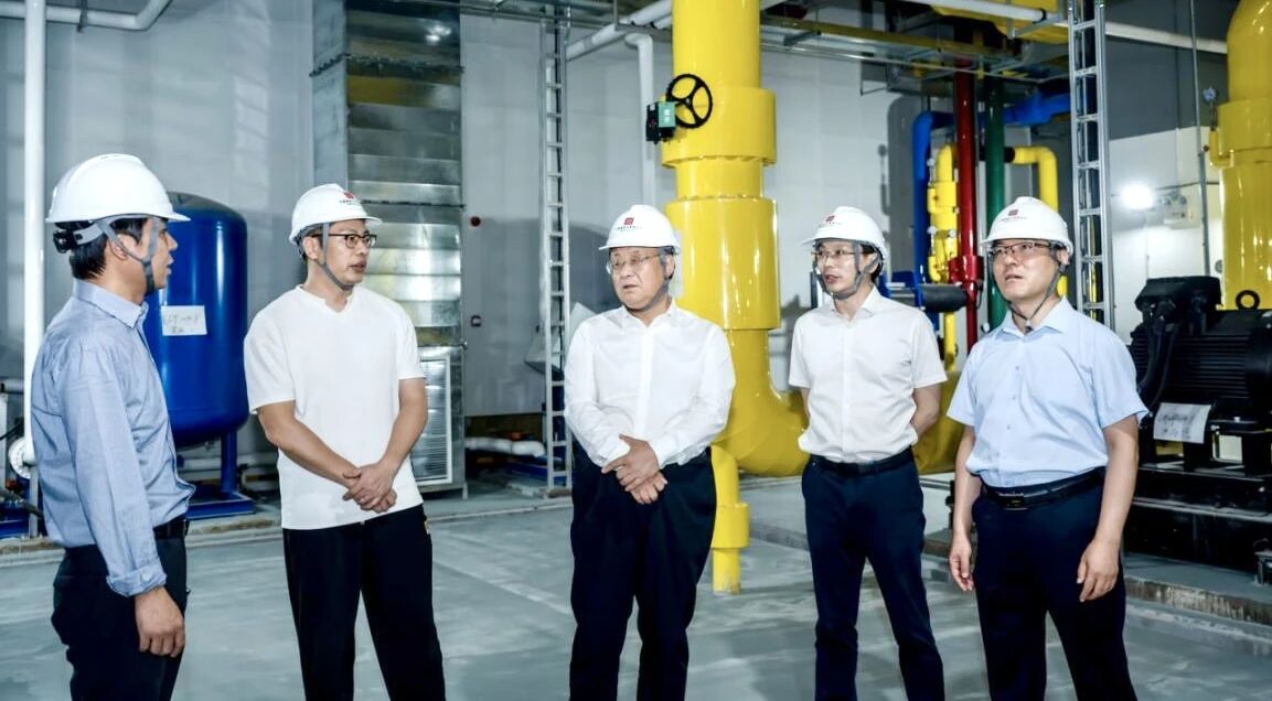 中智集团董事长卜玉龙应邀出席2025世界制造业大会及&ldquo;央企安徽行&rdquo;活动并调研中智驻皖成员单位